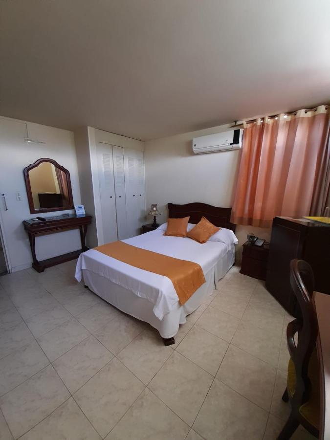 Hotel Khalifa Neiva  Bagian luar foto