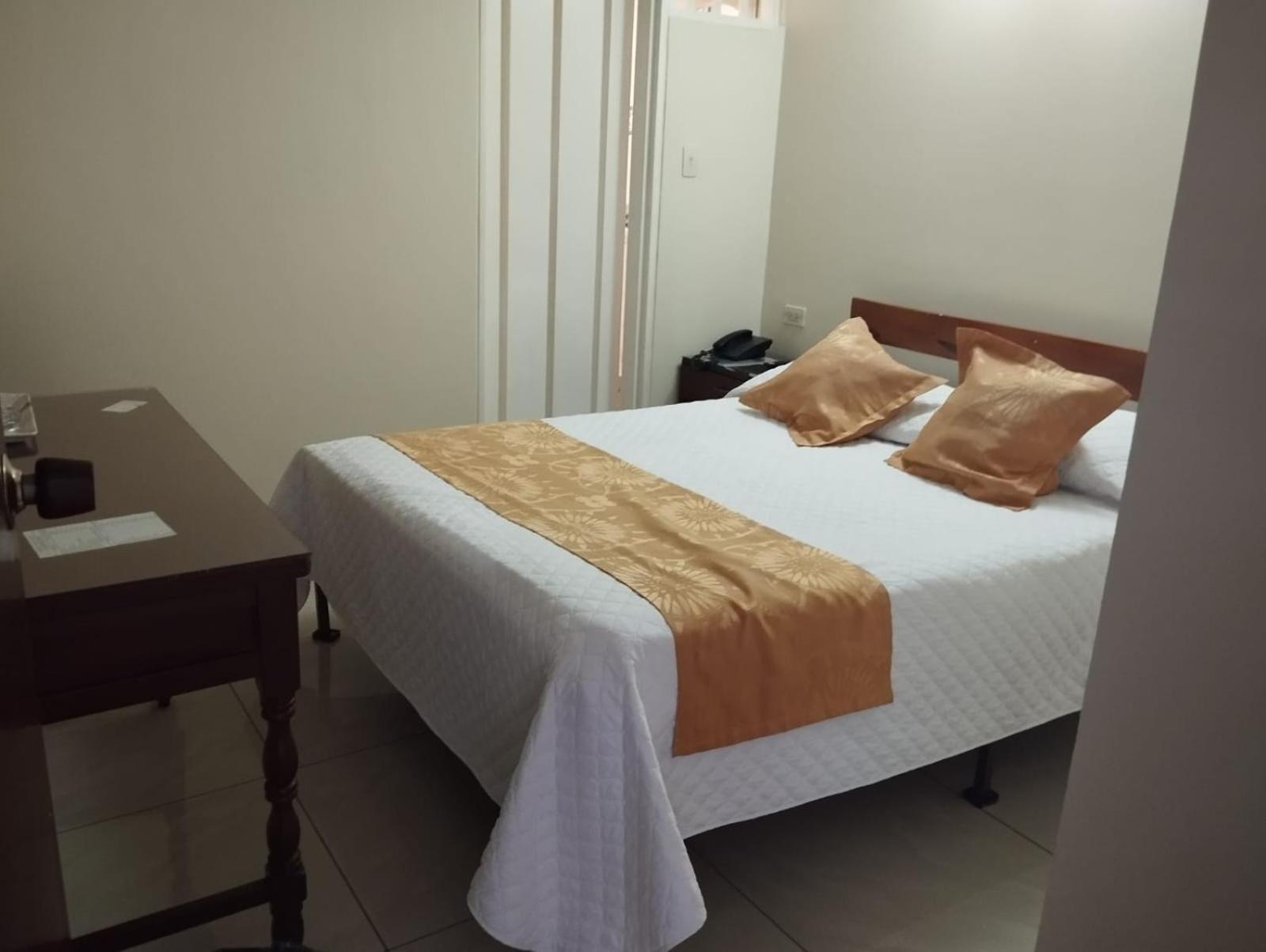 Hotel Khalifa Neiva  Bagian luar foto